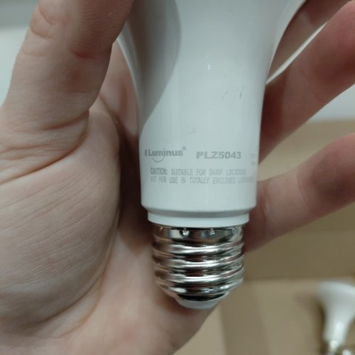 4PK LUMINUS LED BR30 LIGHT BULBS - 10W 850 LM 3000 K - WHITE (MODEL: 1397146 / PLZ5043) image 3