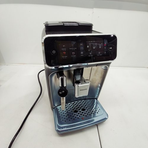 PHILIPS 3300 SERIES FULLY AUTOMATIC ESPRESSO MACHINE WITH INTUITIVE TOUCH DISPLAY & CLASSIC MILK FROTHER - BLACK/CHROME - (MODEL: EP3326/90) image 2