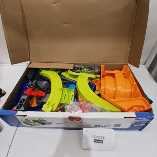 LITTLE PEOPLE HOT WHEELS SPIRAL STUNT SPEEDWAY TOY SET (MODEL: HWB37) image 3
