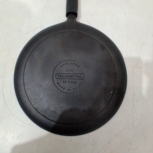 TRAMONTINA CAST IRON FLAT TAWA PAN - 11" - CAST IRON BLACK image 4