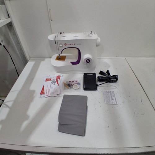 SINGER M3500 32 STITCH SEWING MACHINE - WHITE/PURPLE (MODEL: M3500) image 3