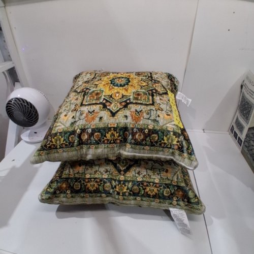 2PK WASH LUXE TOWN & COUNTRY LIVING DECORATIVE PILLOWS - 22" X 22" - MULTICOLOURED (MODEL: 1901552) image 2