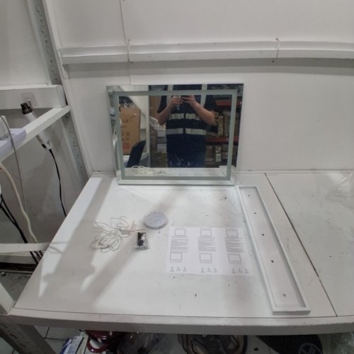 HALUMAO LARGE DIMMABLE SMART TOUCH VANITY MAKE UP MIRROR WITH LIGHTS - 23" X 19" - (MODEL: BRY-5846) image 3