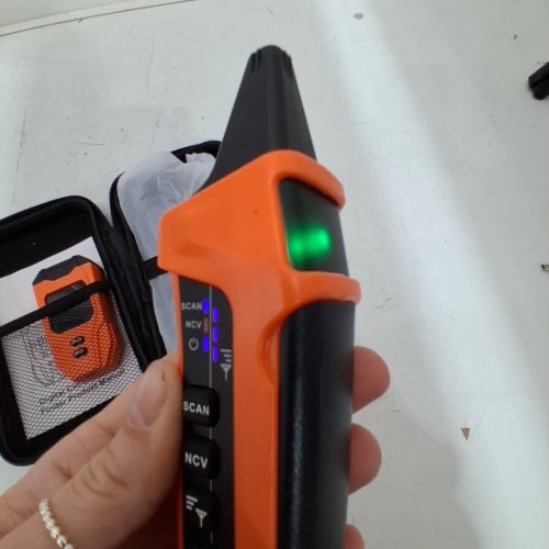 CIRCUIT BREAKER FINDER & GFCI OUTLET TESTER WITH DIGITAL LCD DISPLAY - ORANGE - (MODEL: FTCT01) image 2