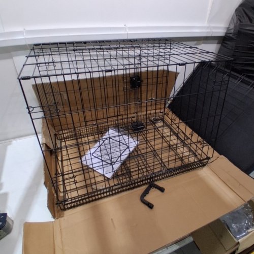 AMAZON BASICS DOUBLE DOOR FOLDABLE METAL WIRE DOG CRATE WITH TRAY - 30" X 19" X 21" - BLACK (MODEL: B09G4Y2C7D) image 2