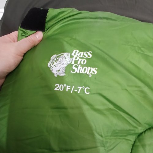 BASS PRO SHOPS HAWKSBILL RECTANGULAR SLEEPING BAG - 75" X 33" - GREEN image 4