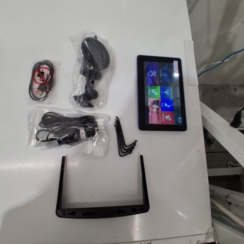 CAR GPS NAVIGATOR - 7" SCREEN - BLACK (MODEL: J908) image 3