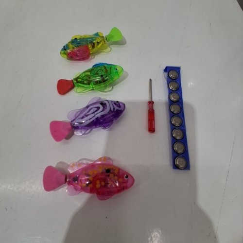 4PC ROBOT FISH CAT TOY WITH BATTERIES - ASSORTED COLOURS image 3