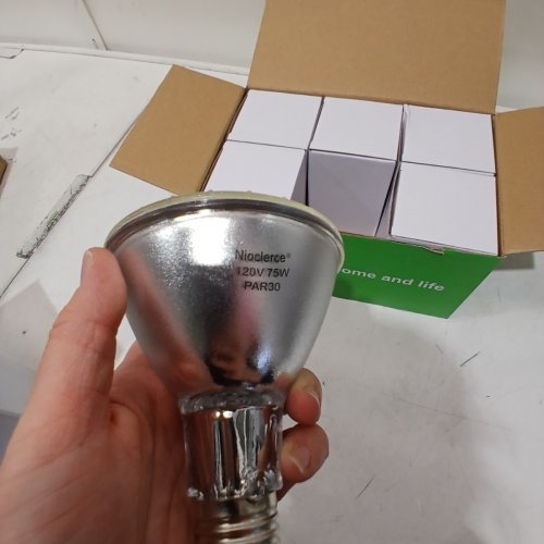6PK NIOCLARCE E26 PAR30 HALOGEN SHORT NECK LIGHT BULBS - PAR30, 120 V, 75W image 3