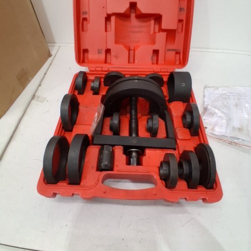 16PC FREETEC MASTER WHEEL HUB REMOVAL TOOL SET - RED/BLACK image 2