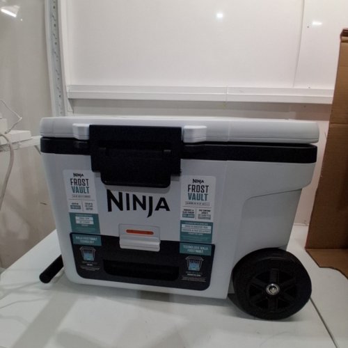 NINJA FROST VAULT WHEELED COOLER WITH DRY ZONE - 45QT - WHITE (MODEL: FB245CWH) image 2