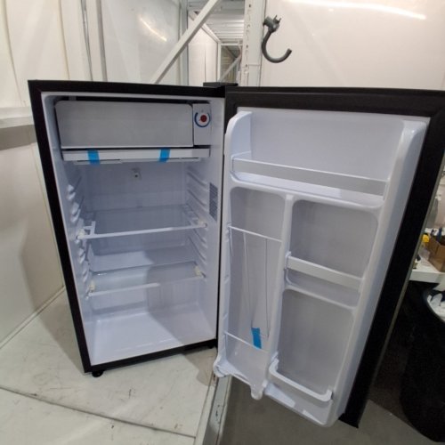 FRIGIDAIRE PLATINUM SERIES COMPACT MINI FRIDGE - 3.2 CU. FT - STAINLESS STEEL (MODEL: EFR323-D-6COM) image 4