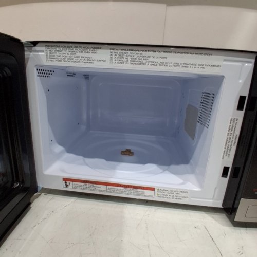 FRIGIDAIRE MICROWAVE OVEN - 0. 9CU.FT - 900W - STAINLESS STEEL (MODEL: EMW959-C) image 5