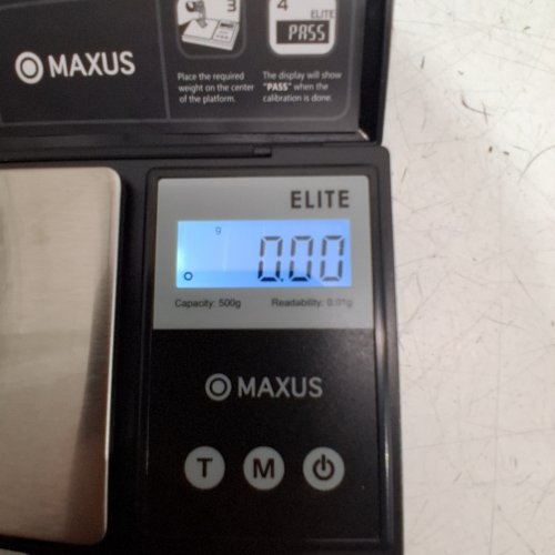 MAXUS ELITE DIGITAL PRECISION SCALE - 500G CAPACITY; 0.01G READABILITY; 5" X 3" X 0.75" - BLACK (MODEL: MG-EL-500-01-BK-PRO) image 2