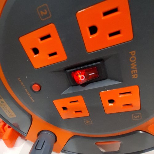 BLACK+DECKER RETRACTABLE EXTENSION CORD REEL WITH 4 OUTLETS & HEAVY DUTY 14AWG SJTW CABLE- 50FT (MODEL- ‎227259 / BDXPA0062) image 2