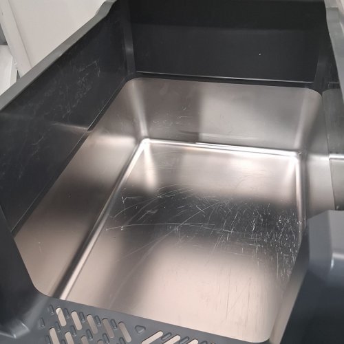 PEMATAR STAINLESS STEEL CAT LITTER BOX WITH LID, MAT AND SCOOP - 16" H - GRAY image 2