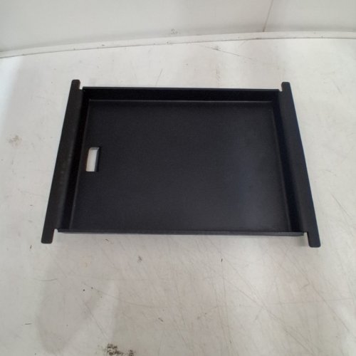 NINJA FLEXFLAME UPGRADE PROFESSIONAL-GRADE CARBON STEEL GRIDDLE PLATE WITH GREASE DRAIN - COMPATIBLE WITH PG300 - BLACK (MODEL: XSKHLFGRIDLE) image 2