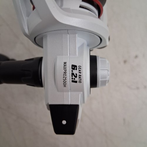 ABU GARCIA MAX PRO SPINNING FISHING REEL - 6.2:1 - AMBIDEXTROUS - BLACK/RED/WHITE (MODEL: MAXPRO2500H) image 2