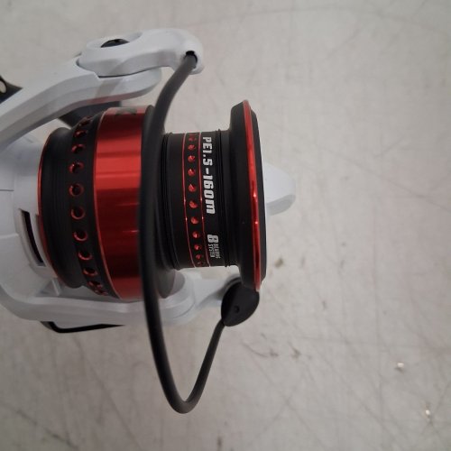 ABU GARCIA MAX PRO SPINNING FISHING REEL - 6.2:1 - AMBIDEXTROUS - BLACK/RED/WHITE (MODEL: MAXPRO2500H) image 5