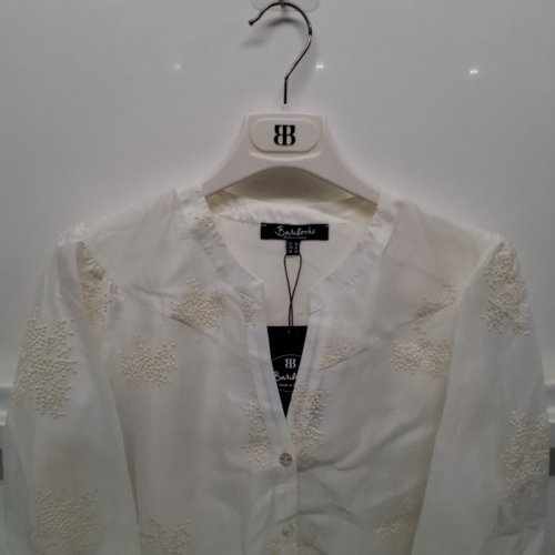WOMEN'S BARILOCHE SHEAR EMBROIDERED BUTTON-UP SHIRT - SMALL / MEDIUM - 38 - NATURAL OFF-WHITE (STYLE : ANDES) image 4
