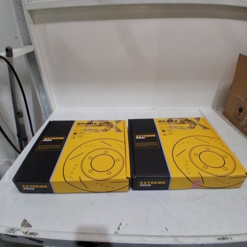 EXTREME SERIES REAR DRILLED AND SLOTTED DISC BRAKE ROTORS AND CERAMIC BRAKE PAD SET COMPATIBLE WITH SELECT NISSAN AND INFINITI MODELS (MODEL: D905/31349) image 4