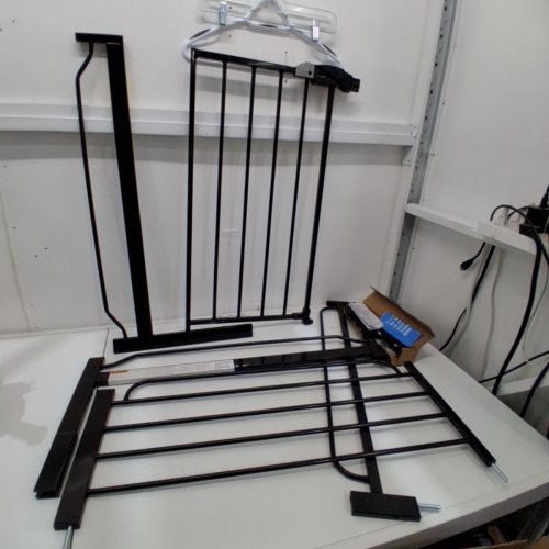 REGALO EASY STEP EXTRA WIDE METAL SAFETY GATE - 30" X 29" - 49" - BLACK (MODEL: 1164EB) image 2