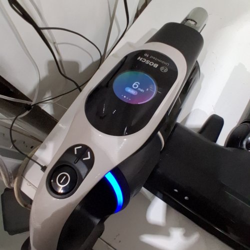 BOSCH CORDLESS STICK VACUUM CLEANER - 18V - BLACK AND WHITE (MODEL: BXS1042GUC) image 2