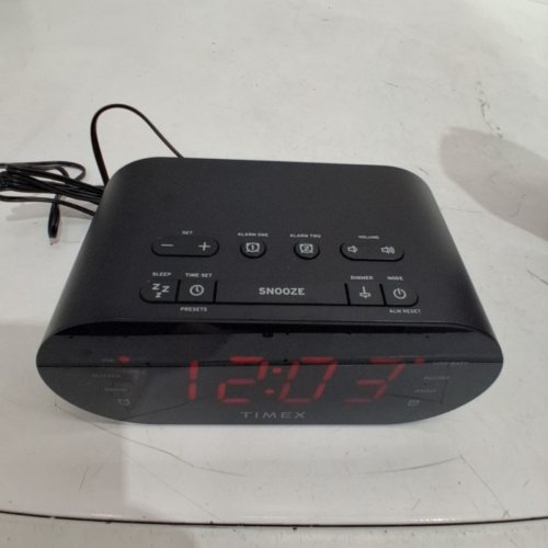 TIMEX DIGITAL DUAL ALARM CLOCK WITH AM/FM RADIO AND BATTERY BACKUP - BLACK (MODEL: T231B) image 3