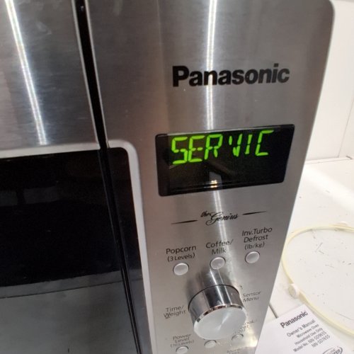 PANASONIC GENIUS CYCLONIC INVERTER MICROWAVE OVEN - 2.2CU.FT/1200W - STAINLESS STEEL (MODEL: NN-SD965S) image 3