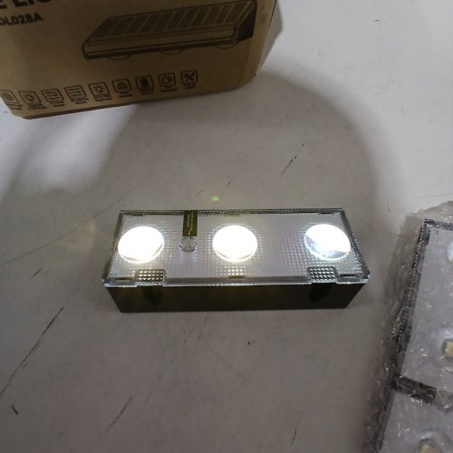 10PK SOLAR FENCE LIGHTS 9 FIXED COLORS & RGB LIGHTS IP65 WATERPROOF - BLACK (MODEL: TDL028A) image 2