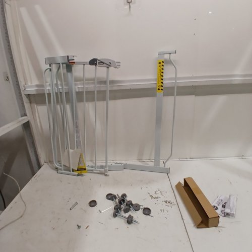 REGALO EASY STEP SAFETY GATE - 29"- 38.5" - WHITE (MODEL : 1160-DS) image 2