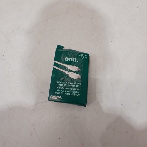 ONN. CHARGE AND SYNC USB-C TO USB-C CABLE - 3FT- WHITE image 4