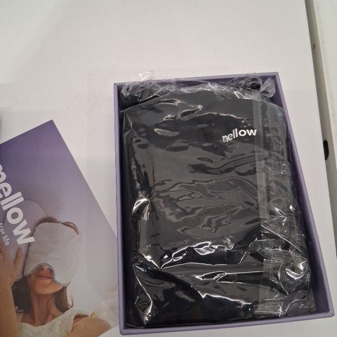 MELLOW BLACKOUT DEEP SLEEP WEIGHTED EYE MASK - ONE SIZE FITS MOST - BLACK image 2