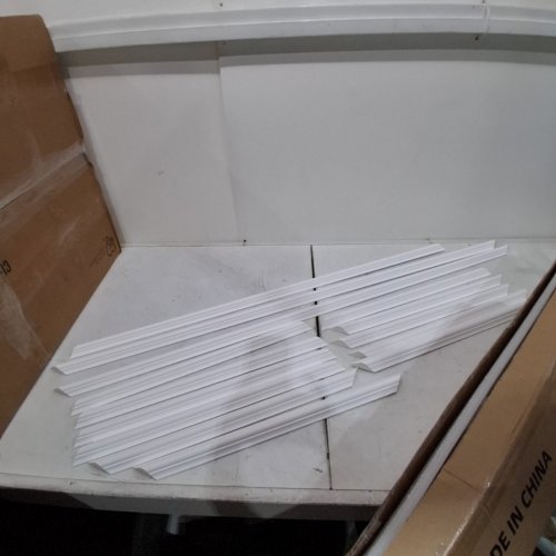 STICKGOO 6-FRAME PEEL AND STICK PRE-CUT WALL MOLDING KIT - WHITE (MODEL:JX88-W) image 2