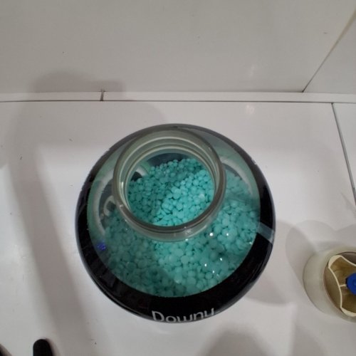 DOWNY UNSTOPABLES FRESH IN-WASH SCENT BOOSTER BEADS - 2.4 LBS image 2