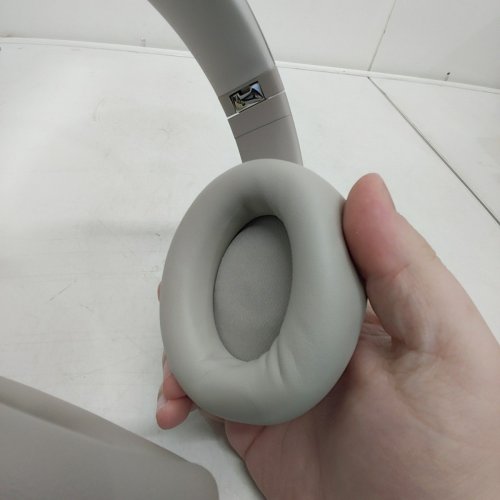 BEATS STUDIO PRO - WIRELESS BLUETOOTH NOISE CANCELLING HEADPHONES - SANDSTONE (MODEL : STUDIOPRO) image 5