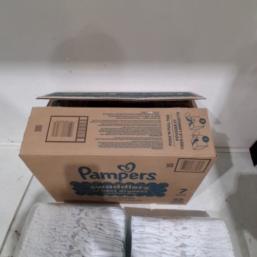 88PK PAMPERS SWADDLERS DISPOSABLE BABY DIAPERS - SIZE 7 - MULTICOLOURED image 3