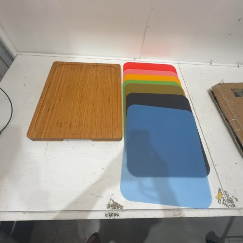 SEVILLE CLASSICS BAMBOO CUTTING BOARD WITH 7 MATS - MATS 15" X 12" - MULTICOLOR (MODEL: BMB17076) image 3