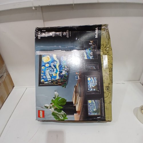 2316PC LEGO IDEAS VINCENT VAN GOGH'S "THE STARRY NIGHT" 3D ART BUILDING SET FOR ADULTS (MODEL: 21333) image 6