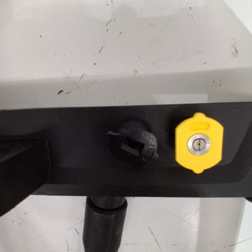 KARCHER ELECTRIC POWER PRESSURE WASHER - 1800PSI/1.2GPM - BLACK/YELLOW (MODEL: K1800PS) image 7