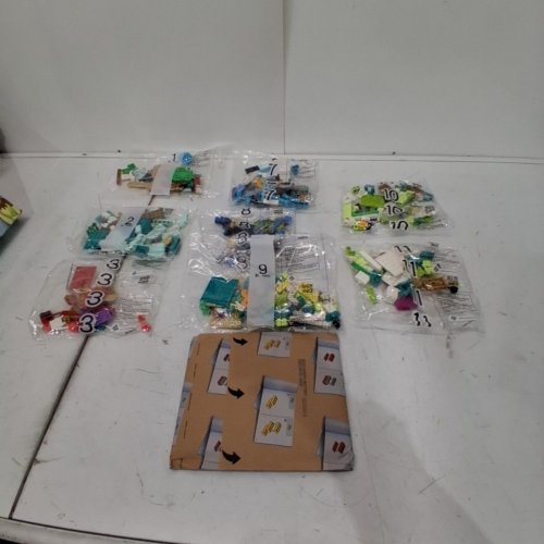 817PC LEGO DISNEY PRINCESS DISNEY PRINCESS MARKET ADVENTURE - (MODEL:43246 ) image 2