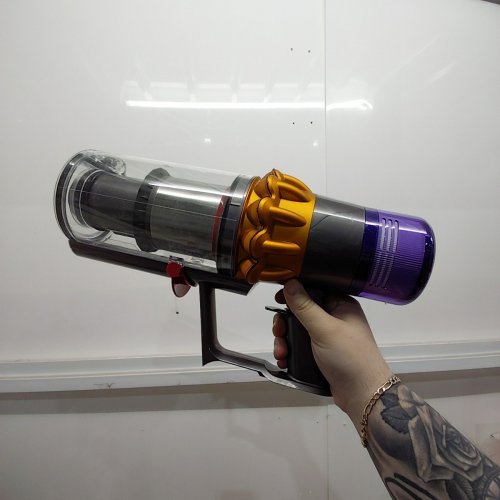 DYSON V15 DETECT PLUS CORDLESS MULTI-PURPOSE VACUUM CLEANER WITH ATTACHMENTS - GREY (MODEL: SV47) image 2