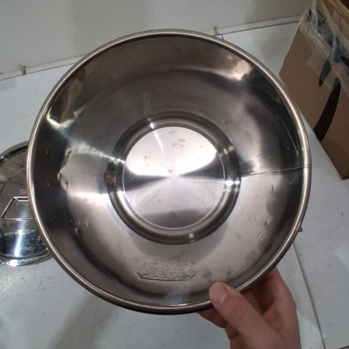 STAINLESS STEEL STORAGE CONTAINER WITH LOCKING AIRTIGHT LID - 12L - SILVER image 3