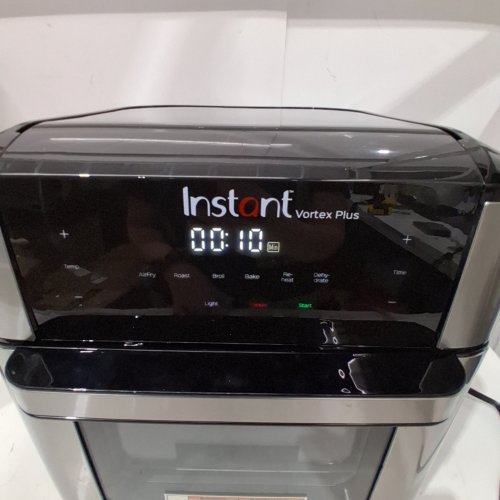 INSTANT POT VORTEX PLUS 10-QUART 7-IN-1 AIR FRYER OVEN WITH ROTISSERIE BASKET - SILVER/BLACK (MODEL: VORTEX PLUS 10) image 3