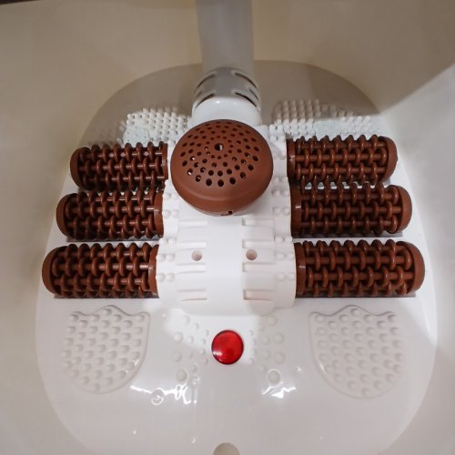 RENPHO MOTORIZED FAST HEATING FOOT SPA BATH MASSAGER WITH POWERFUL BUBBLE JETS & AUTOMATIC SHIATSU MASSAGING ROLLERS - BROWN (MODEL: JD-618) image 4