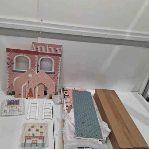 ROBUD WOODEN DOLLHOUSE - 24.49" X 17.8" X 4" - (MODEL-ROBUD WDH01) image 2