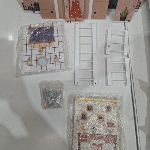 ROBUD WOODEN DOLLHOUSE - 24.49" X 17.8" X 4" - (MODEL-ROBUD WDH01) image 5