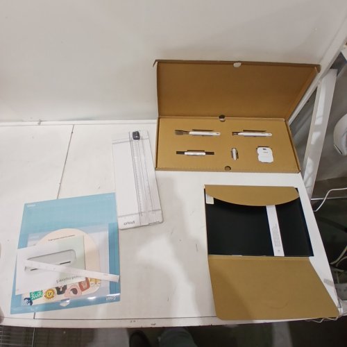 CRICUT EXPLORE 5 CUTTING MACHINE - TAUPE (MODEL: CXPL204C / 8003147) image 4