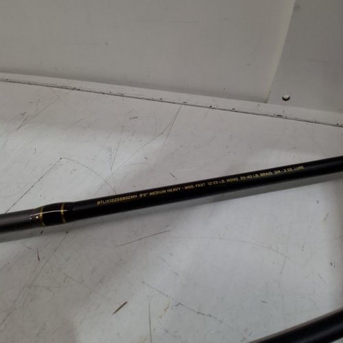 2PC PENN FISHING ROD - 8FT MEDIUM HEAVY, 20-40 LBS, 3/4-2 OZ LURE - BLACK (MODEL: BTLV1225S802MH) image 3