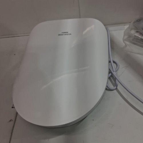 COWAY ELECTRONIC BIDET ELONGATED TOILET SEAT WITH INSTANTANEOUS WATER HEATING AND HEATED SEAT/DRYER, AUTO OPEN/CLOSE LID, NIGHT LIGHT, DEODORIZER, STAINLESS NOZZLE AND REMOTE CONTROL 500S (MODEL: BIDETMEGA 500S(E)) image 3